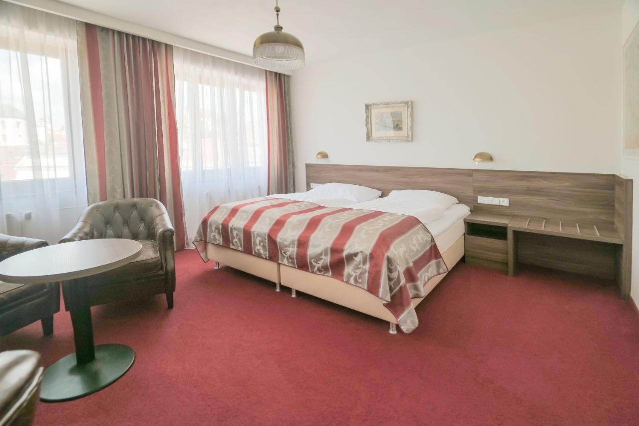 Hotel Zlata Hvezda Litomysl Luaran gambar