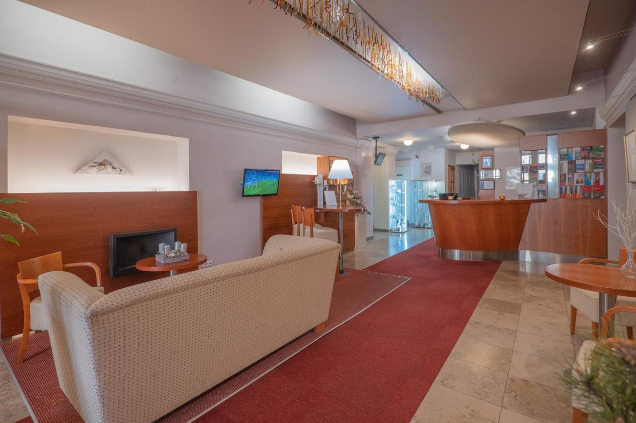 Hotel Zlata Hvezda Litomysl Luaran gambar