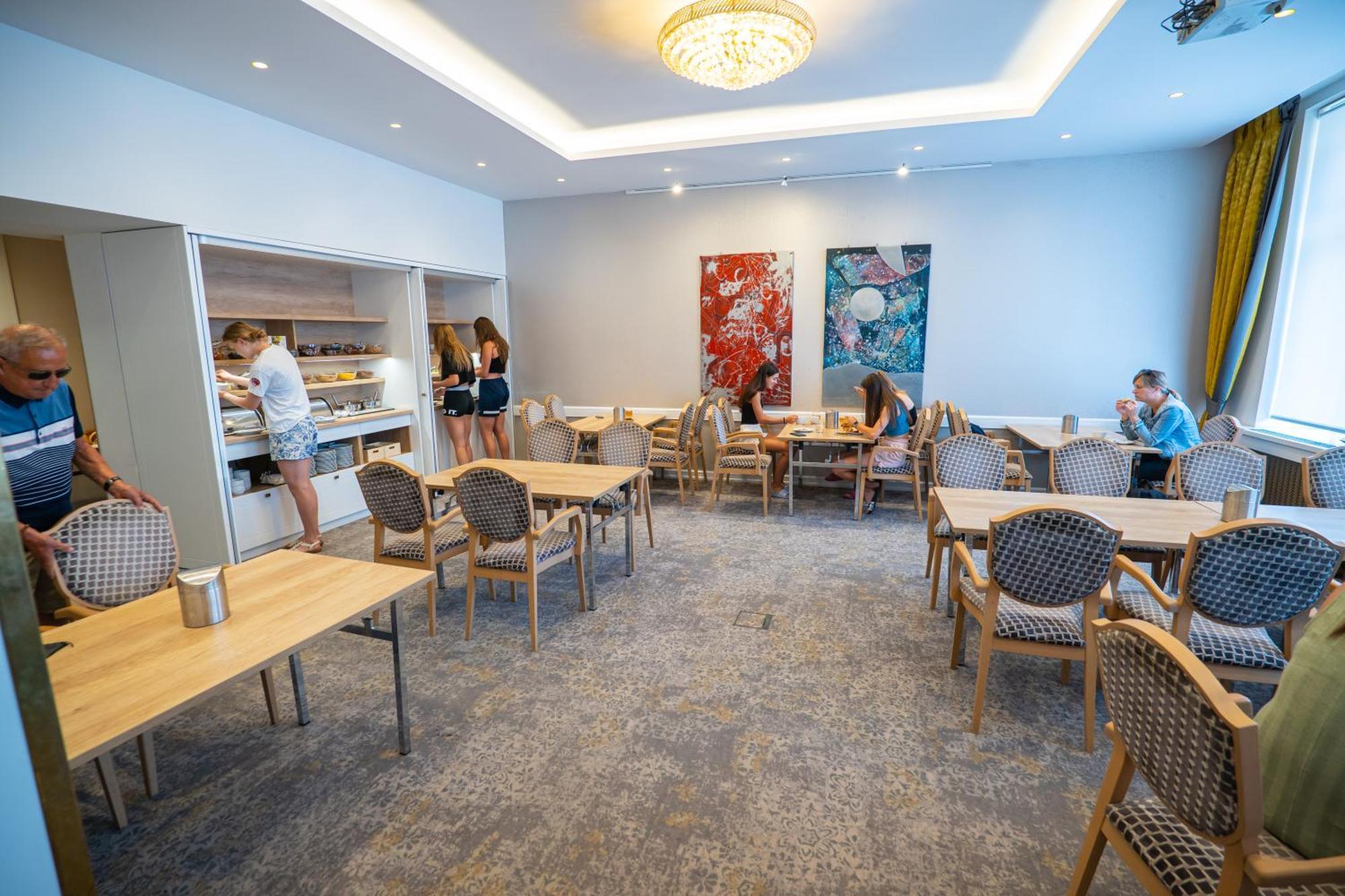 Hotel Zlata Hvezda Litomysl Luaran gambar