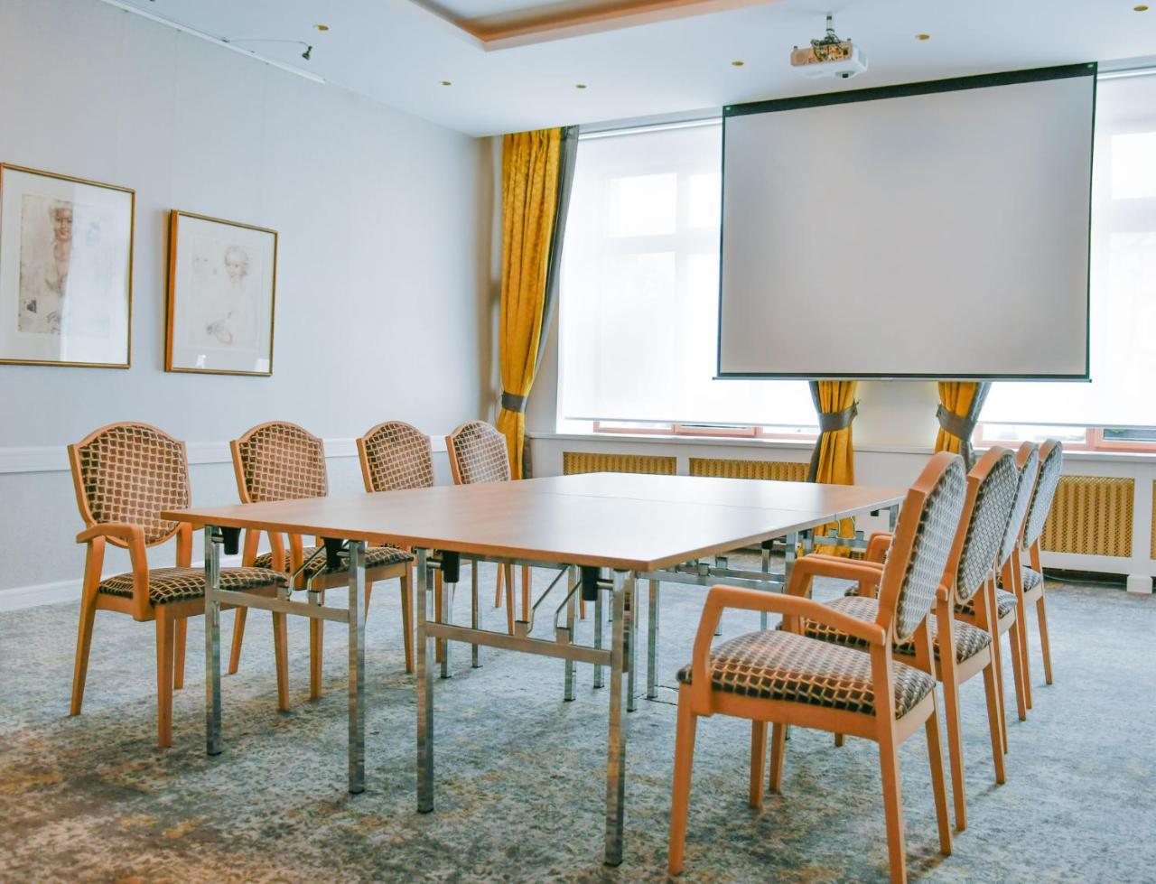 Hotel Zlata Hvezda Litomysl Luaran gambar